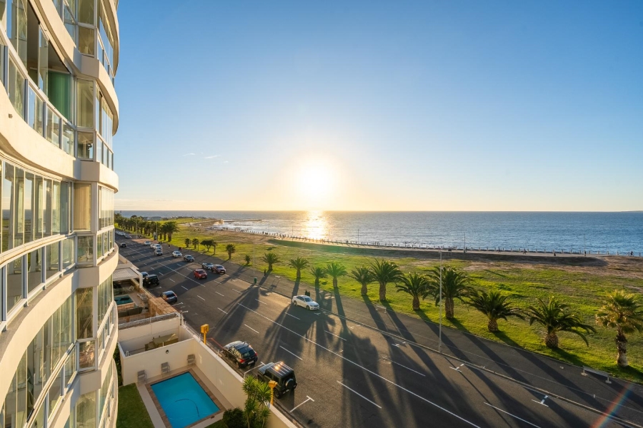 3 Bedroom Property for Sale in Mouille Point Western Cape